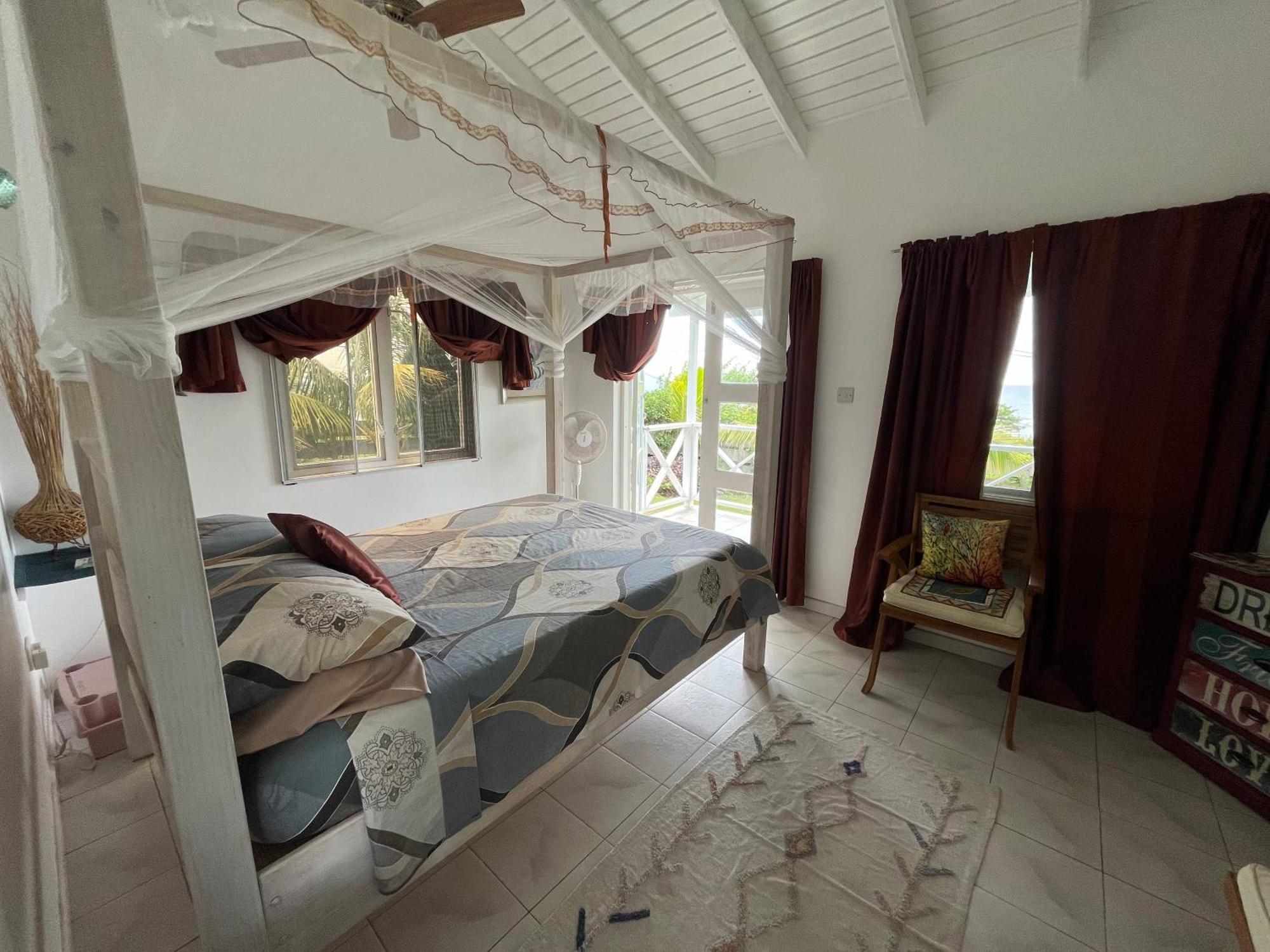 Waves Villa Guesthouse Kingstown Exterior foto